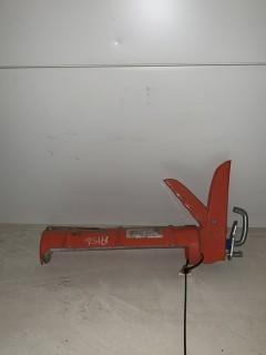 Hd 109D, Caulking Gun.