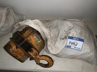 1.5 Ton Chain  Pulley W/Chain.
