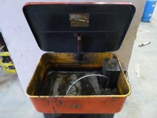 Parts Washer PW-20, 110 Volt, 60HZ, SN 0683, 21" x 32" x 35" (NF-14)