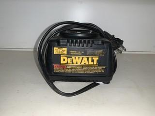 18 Volt Dewalt Charger DW9116.