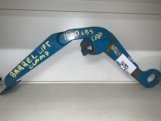 1000 Lb Barrel Lift Clamp.