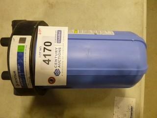 Pentair Pentek Big Blue Water Filter, 3/4" NPT 10" (NF-14)