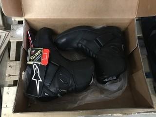 New Alpine Stars, New Land Gortex Boots, Size 10.5.