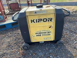 Kipor Sinemaster KGE 3000 Ti Digital Generator.