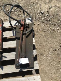 Hydraulic Arm/Hand Pump.