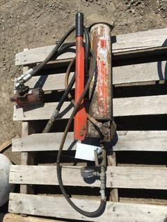 Hydraulic Arm/Hand Pump.