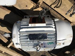 3-Phase 208-230/460 Volt 20HP Motor, Missing Cover.