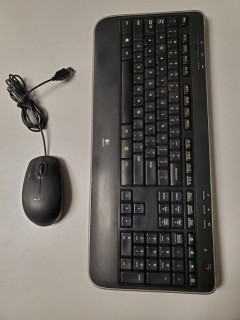 Logitech Wireless Keyboard C/w Dell Mouse
