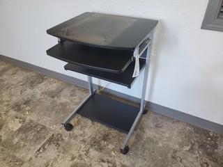 22in X 21in X 33in Portable Computer Cart w/ Pull Out Tray