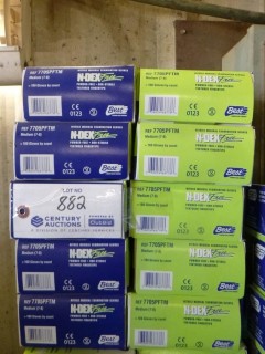 Qty Of Size Medium Nitrile Gloves