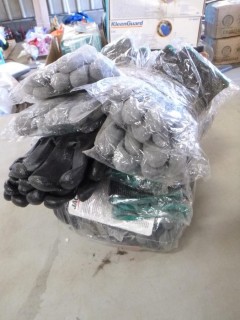 Qty Of (12) Pairs Of Size Medium Jackson G40 Latex Coated Gloves And (12) Pairs Of Size Medium Guard Tech Latex Coated Gloves
