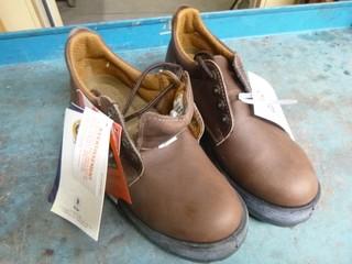 Royer Size 5.5 Steel Toe Shoes *Unused*