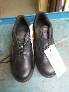 JB Goodhue Size 8 Steel Toe Shoes *Unused*