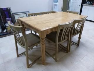 Kitchen Table C/w (6) Chairs