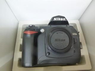 Nikon D70S Digital SLR Camera