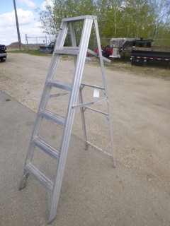 6ft Aluminum Step Ladder
