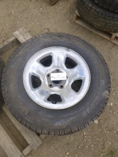 (1) Michelin 265/70R17 Tire w/ Rim