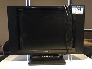 Sony KLV-20G300A LCD TV With Remote.