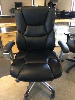 Extra Wide Adjustable Leather Office Chair.