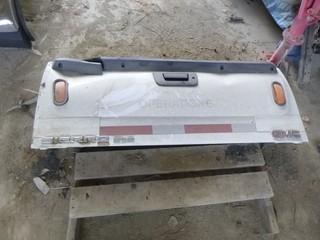 Tailgate To Fit GMC Sierra *Note: Damaged*