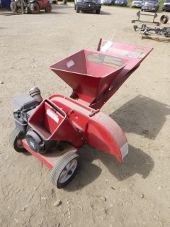 MTD Yard Machines 5hp Chipper/Shredder w/ Briggs & Stratton Motor