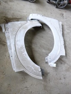 (2) Fenders To Fit Ford