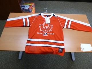 Youth Size L Gogo Sports 100 Year Team Canada Hockey Jersey