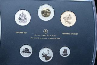 2013 Canada Specimen Set With Special Duck Loonie.