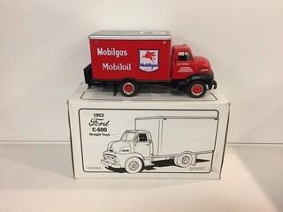 1953 Ford C-600 Straight Truck Diecast Model, 1:34 Scale.