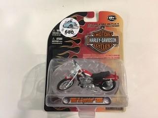 Maisto Harley Davidson 2002 XL Sportster 1200C Diecast Model, 1:24 Scale.