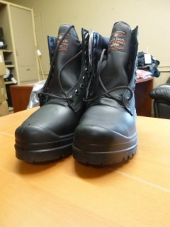 STC Size 5 Steel Toe Boots