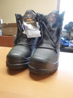 STC Size 5 Steel Toe Boots