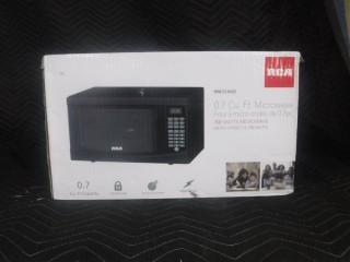 RCA 0.7 Cu Ft Microwave 700 Watts