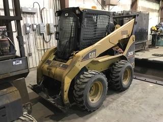 2004 CAT 262B Skid Steer, A/C, Joystick Control, Auxiliary Hydraulics, Showing 4,781hrs  VIN 0262BAPDT00478 