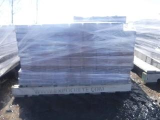 Pallet of Roman Rustic 4" x 8" Holland Stone