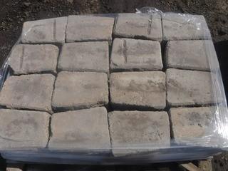 Pallet of Romanstack Desert Buff 90 Degree Corner/Step Down Unit Stone