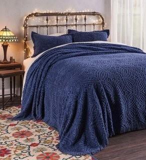 Plow & Hearth Wedding Ring Tufted Chenille King Bedspread - Cream(PLHE1433_16482010_24359499)