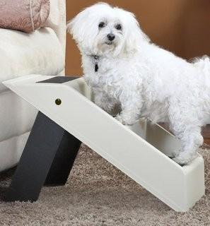 Imperial Home Portable and Foldable 3 Step Pet Stair (IXVD1541)