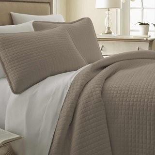 Laurel Foundry Modern Farmhouse Savin Quilt Set (LFMF1539_22484570_22484574) - King - Taupe