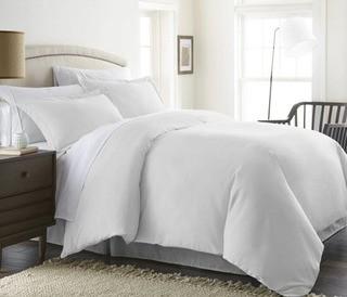 ienjoy Home Premium Ultra Soft 3 Piece Duvet Cover Set - White - Queen 