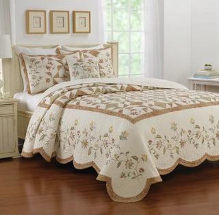 August Grove Pineview Bedspread (ATGR5721_18697667) - King - Multi