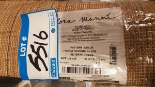 Liore Manne - 39" x 59" - Silver / Cream - 1762/58