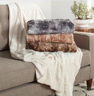 Brielle Home - King Faux Fur Throw - Snow Goose 
