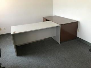 Lot of (2) Desks