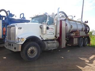 2007 INTERNATIONAL 5900i SFA T/A Vacuum Tanker, 228,219 Km, 12,897 Hrs, c/w CAT C15 (525 HP), 18 Spd, 18,700 Lb Front, 46,000 Lb Rear Axles, A/R Susp, 276'' Wheelbase, Differential Lockups, 2006 VIP 13,033 Liter Single Compartment Vacuum Tank SN 06-0921 c/w HIBON 820 Blower, Cyclone & Silencer, Float Level Indicator, Hyd Gate, Heated Valves, Cabinets, 385/65R22.5 Front, 11R24.5 Rear Tires.