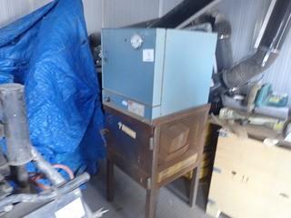 Gullco 350 Rod Oven w/Stand and Asst. Rod. **LOCATED IN STETTLER MAIN YARD**