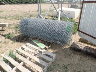 Lot of Approx. 300' Chain Link Fencing. **LOCATED IN STETTLER EAST YARD**