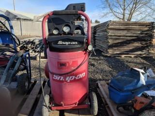 Snap On Model 691915 20 Gallon Upright Air Compressor.