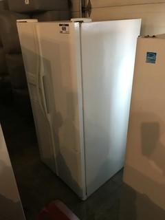 Frigidaire 2-Door Fridge-Freezer Combo.