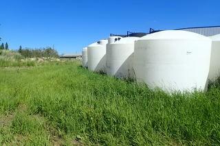 Lot of (4) Round Poly Tanks.